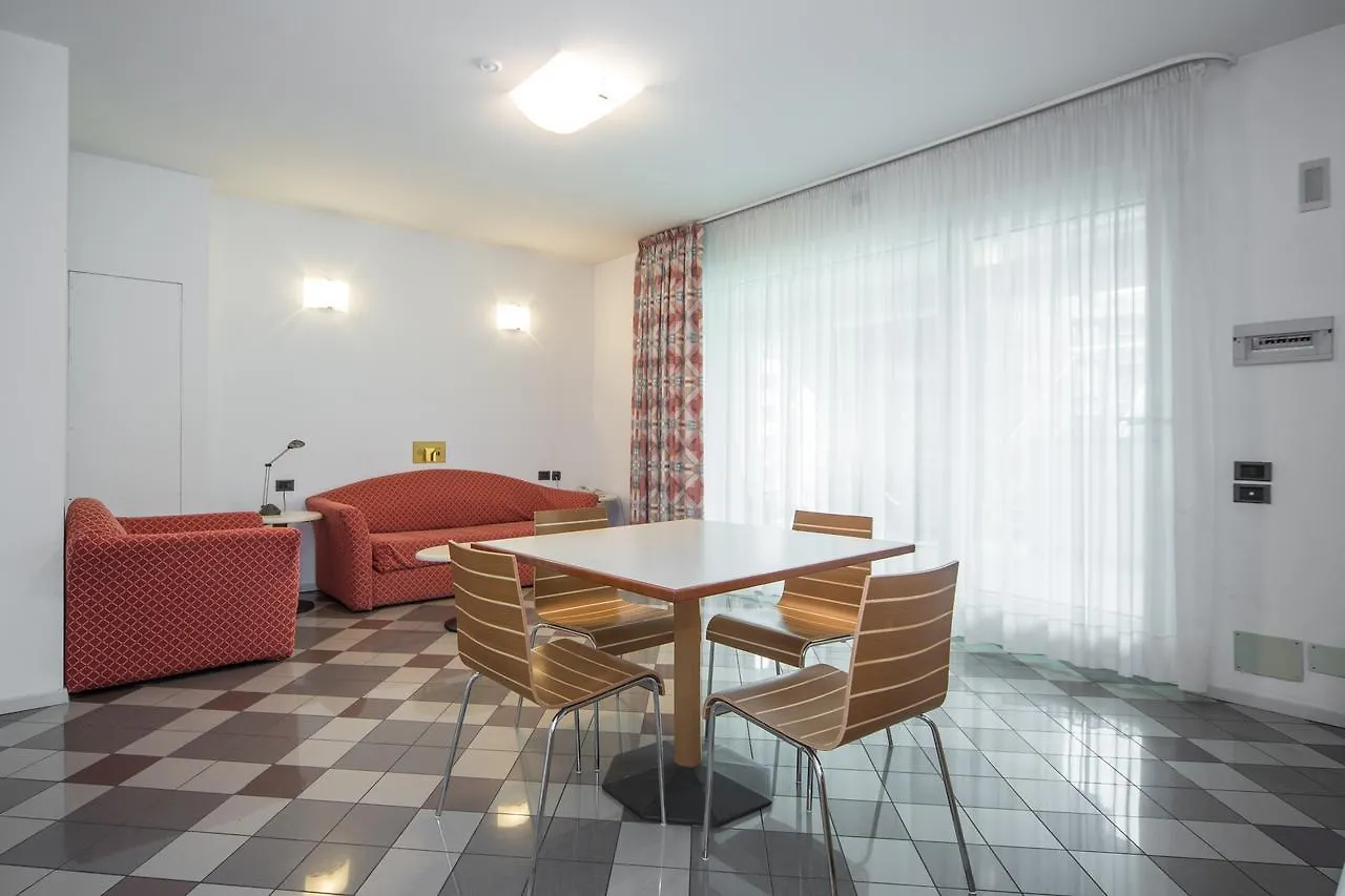Aparthotel Piazzi House Sondrio 4*,  Italia